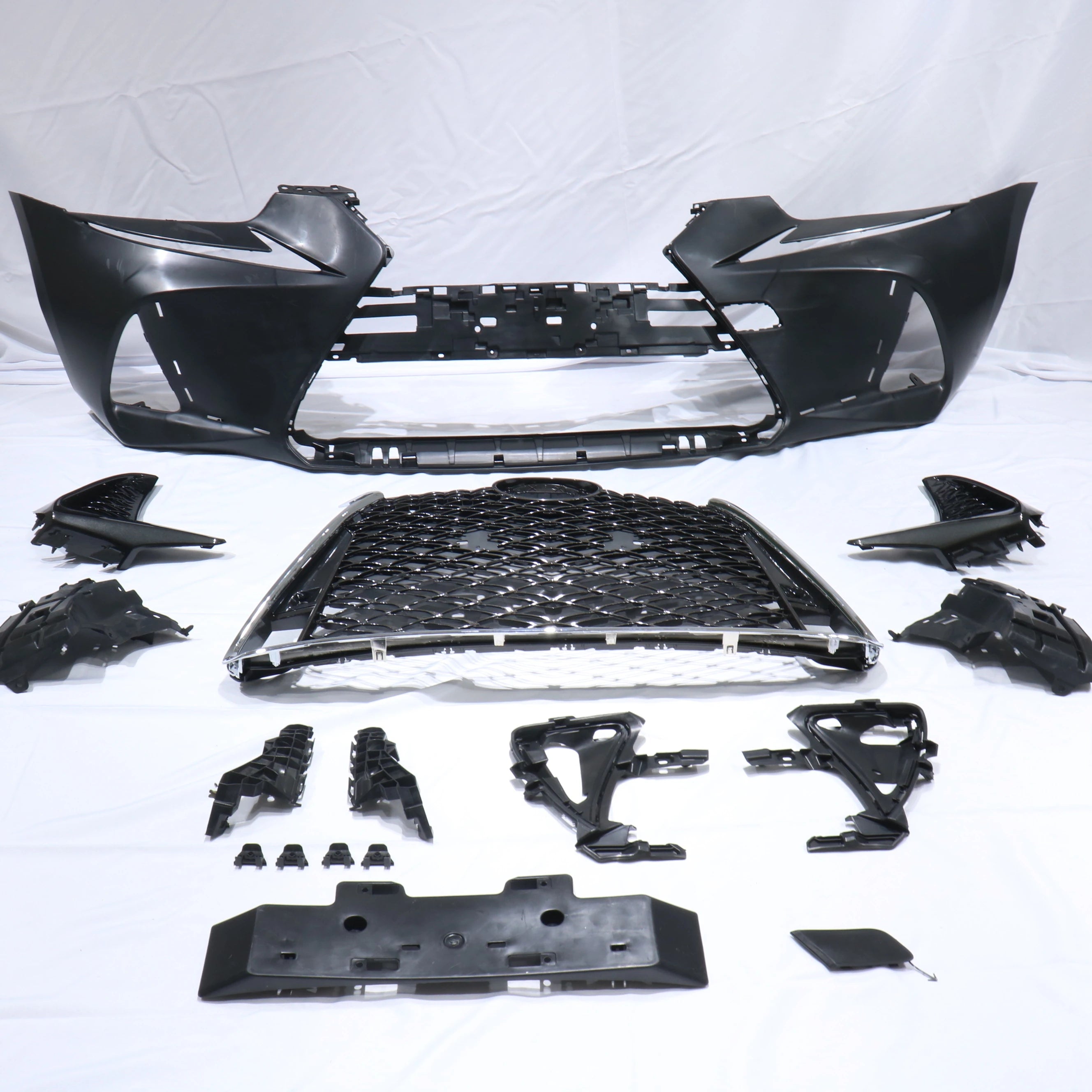 Runde Suitable for 17-20 Lexus IS250 200T Is300 Is350 Modified F SPORT Front Bumper Grille Sports Version Front Bumper Surround