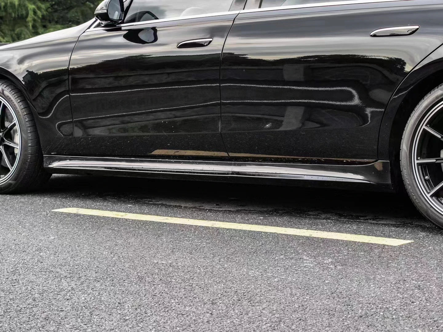 Runde New Released for 2020-2023 Mercedes-Benz S Class W223 Update S63 AMG Body Kit Front and Rear Bumper Assembly Side Skirts