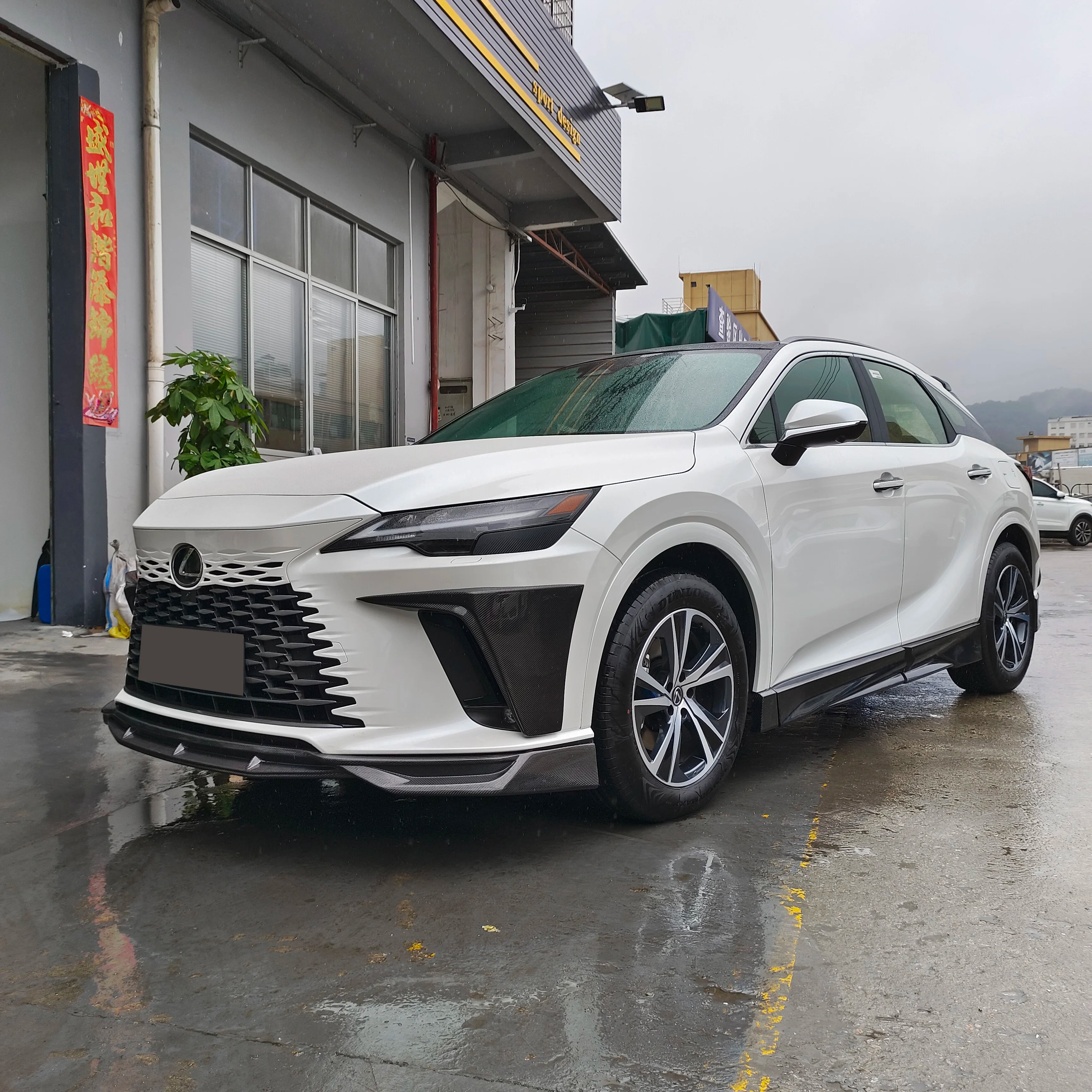 Runde New Arrival for 23 Lexus RX 500H Upgrade Trd Style Carbon Fiber Body Kit Front Lip Rear Diffuser Side Skirts High Quality