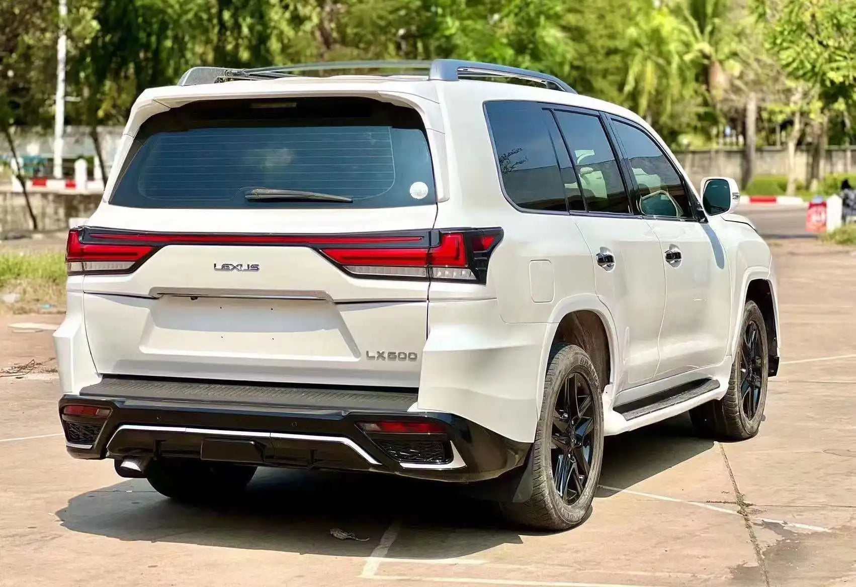 2008-2015 for Lexus LX570 Tuning Conversion Kits High Quality Car Body Kit Bumpers Lights Hood Fender Facelift for 2024 LX600