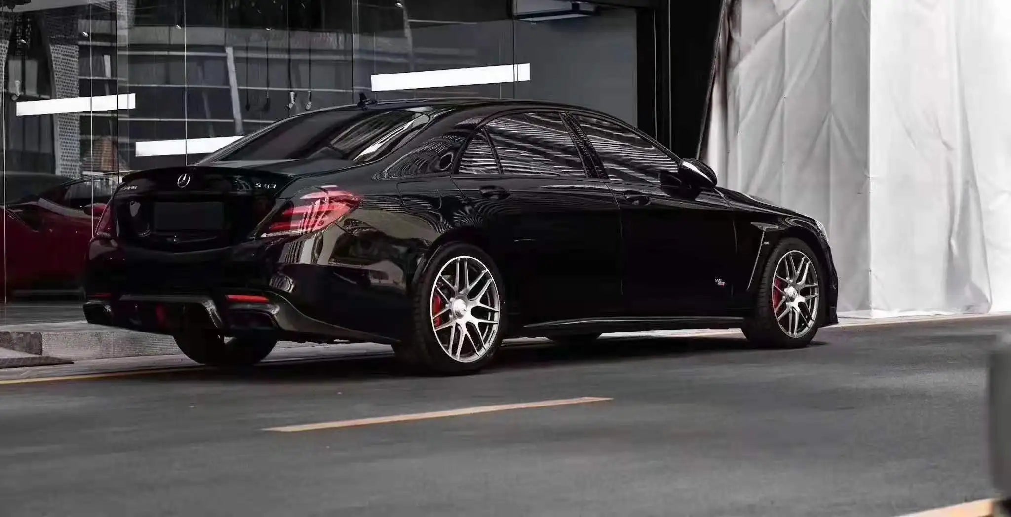 Runde Car Modification W222 Update to Barbu B700 Style Body Kits for Mercedes S-class W222 S320 S350 S400 S63 S65 Body Kit