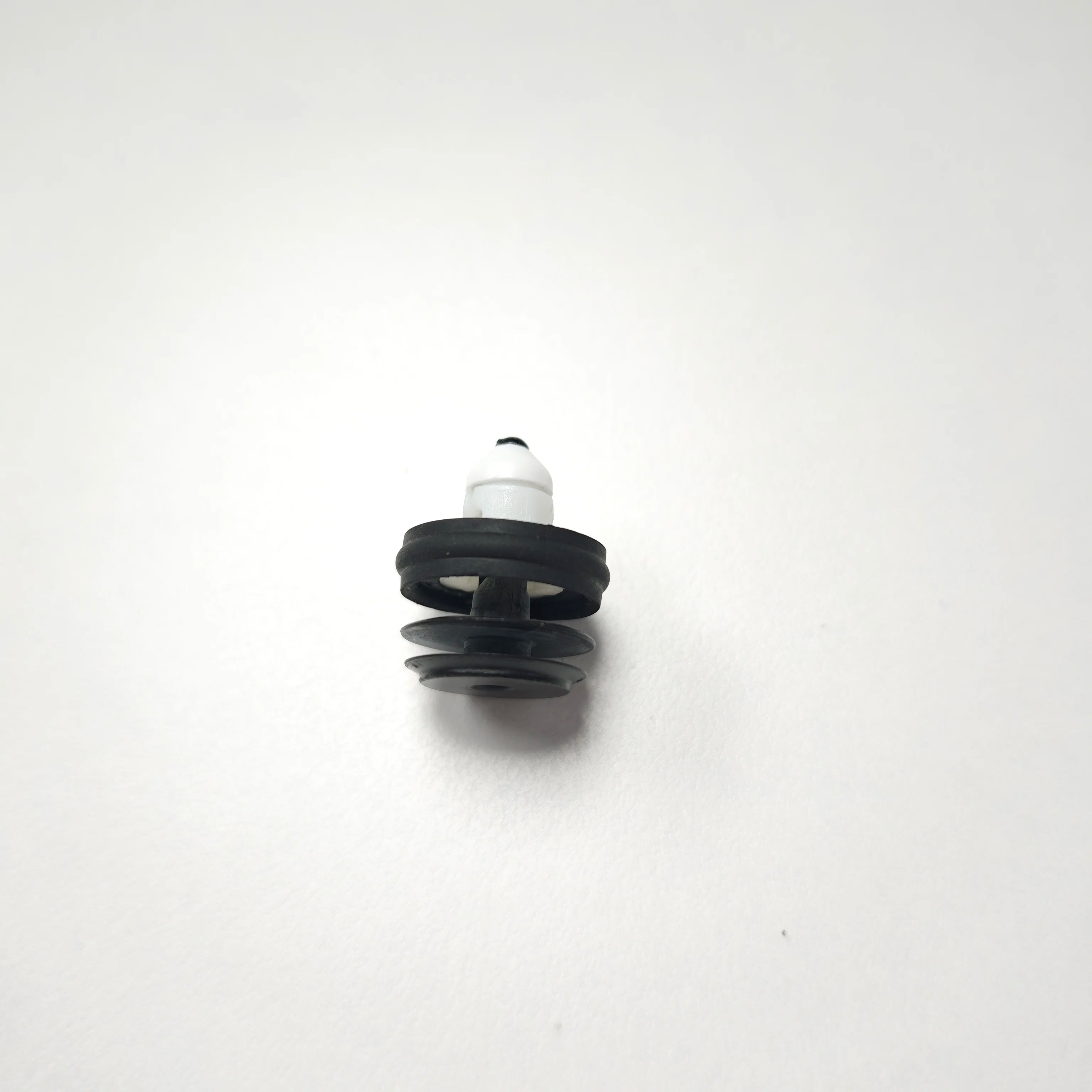 Door panel buckle Rivets Suitable For BMW E60 E90 F10 F20 F30  F32 F34 G20 G30 E F G series Car Interior Retaining Accessories