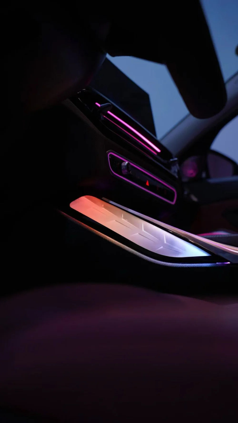 New Crystal Center Console Saddle Atmosphere Light For BMW 3 Series i3 G20 G22 G80 G82 Ambient Lighting Interior Mouldings